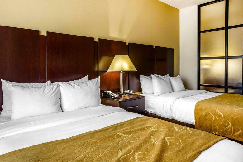 Hotel Comfort Suites Byron