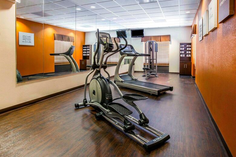 Hotel Comfort Suites Byron