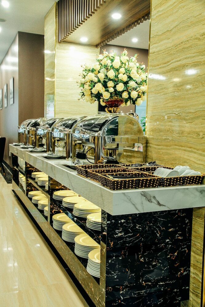 Top One Halong Hotel