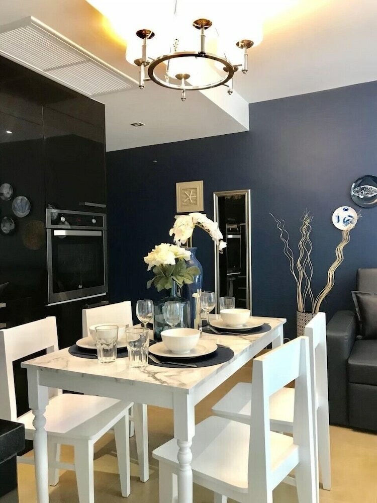 Centara Avenue Residence A B C