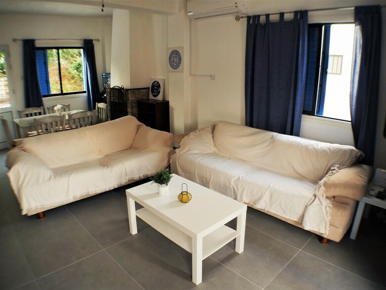 Easystay 03 - Santa Thekla Villa