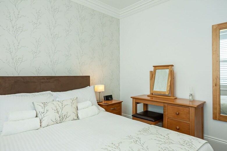 Aparthotel Carlton 2