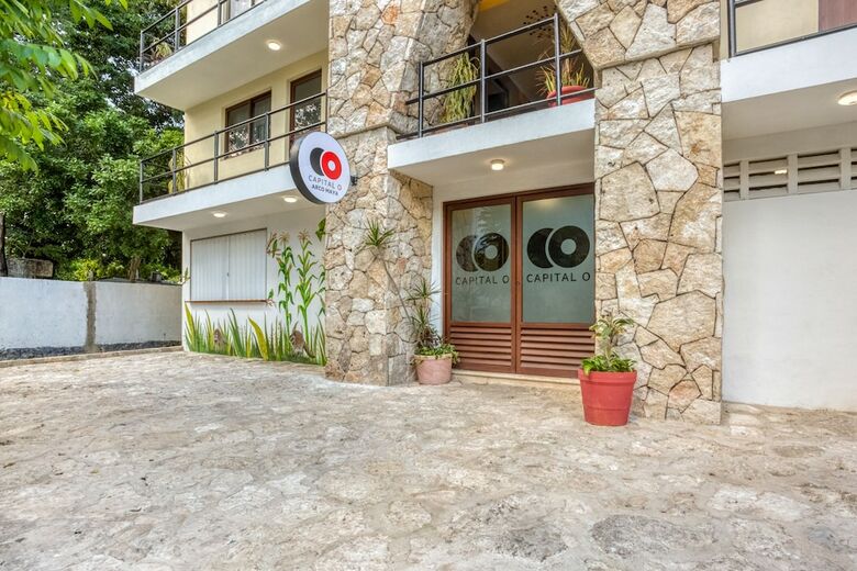 Hostal Capital O Arco Maya