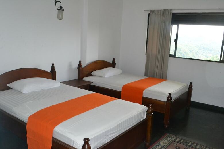 Hotel Primrose Bungalow