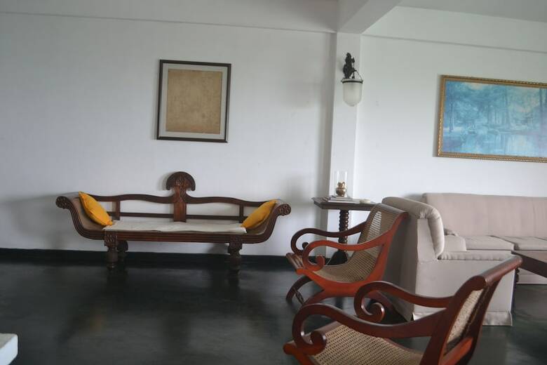 Hotel Primrose Bungalow