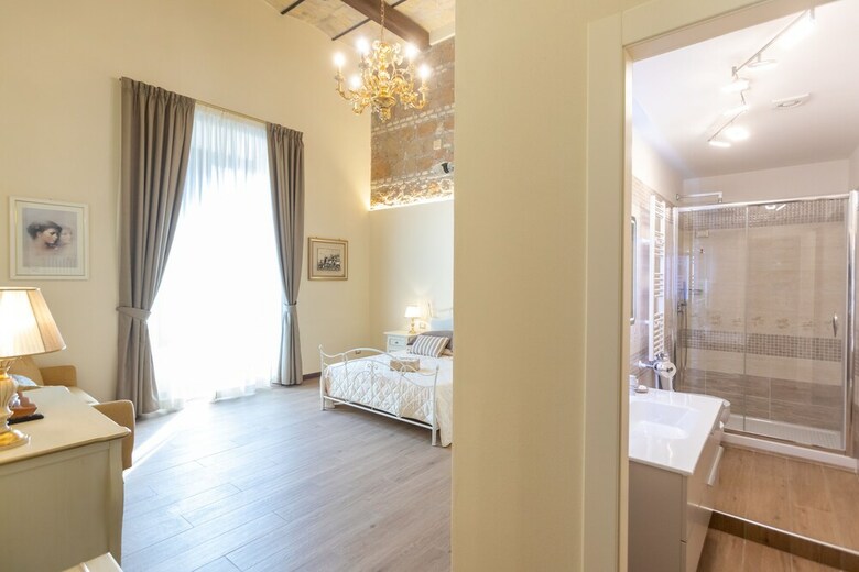 Hotel Kings Home In Rome