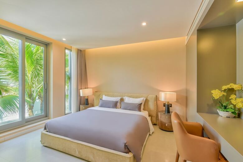 The Five Villas