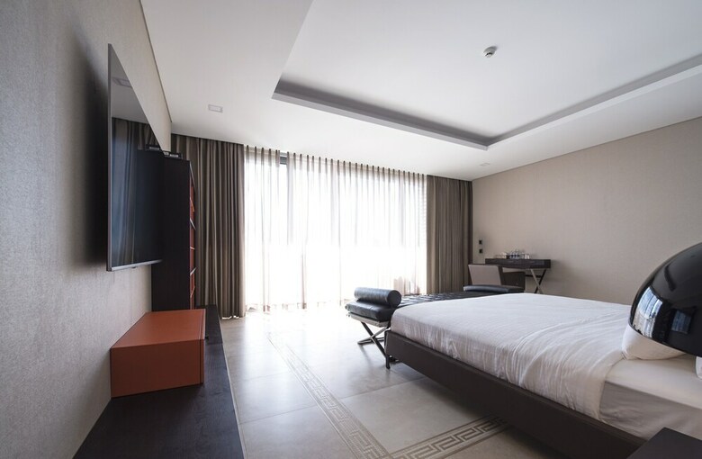 The Five Villas
