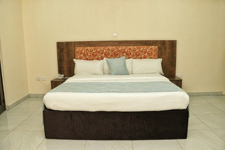 Hotel Bayse One Premium