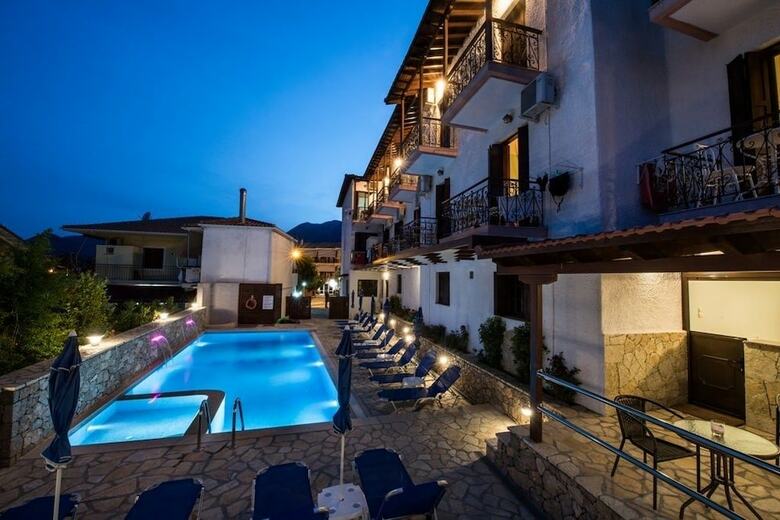 Hotel Nostos