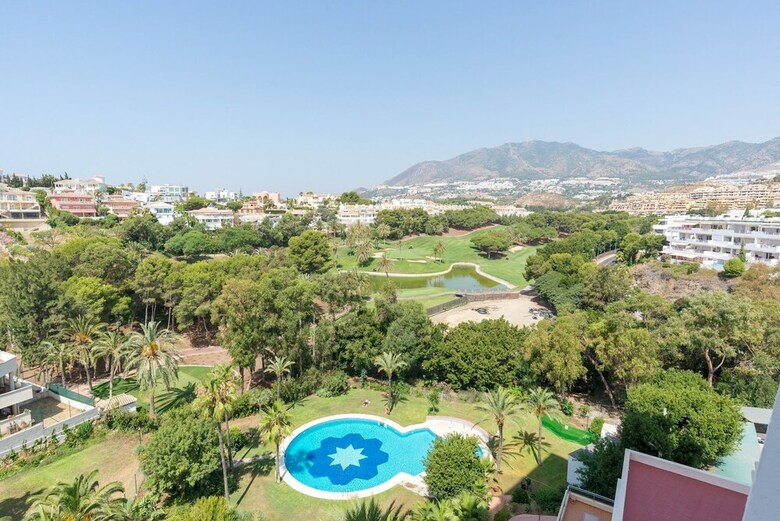 Malagasuite Marina Golf Apartment