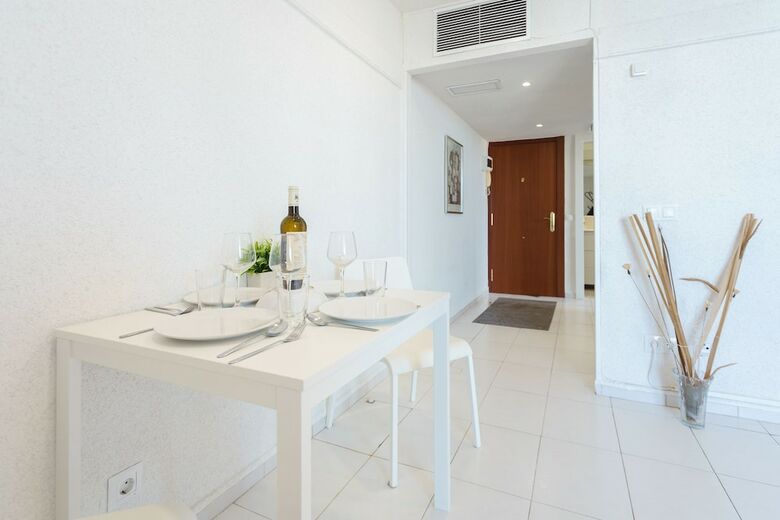 Malagasuite Fuengirola Beach Apartment