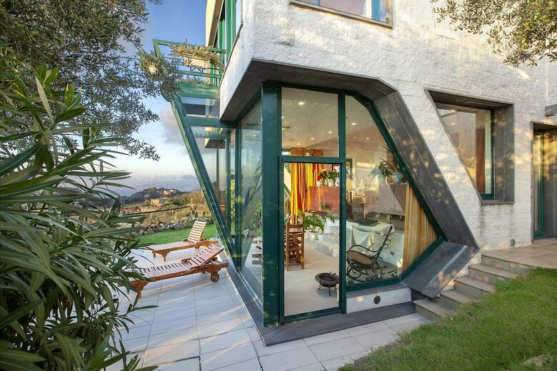 Villa Elia