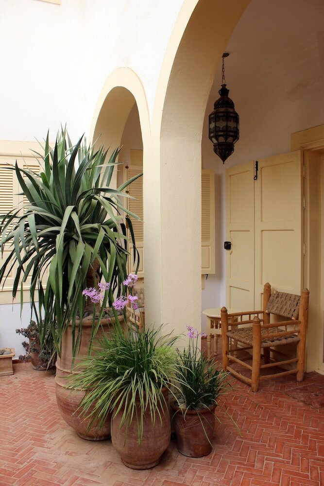 Hotel Tifawin Home & Garden