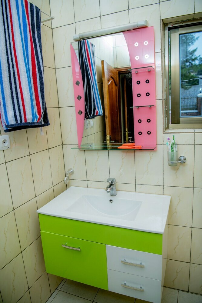 Hotel Gaju House