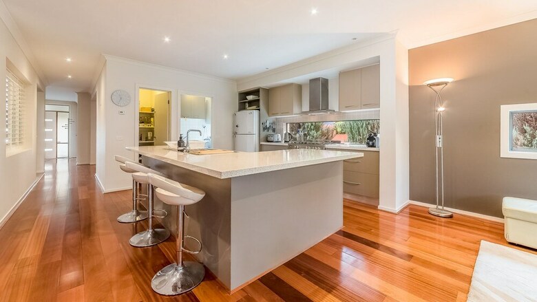 Oceans 11 - Surfside - Wifi & Foxtel - Pet Friendly
