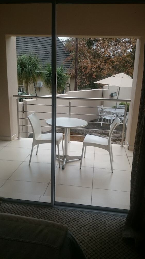 Hotel Global Village Guest House