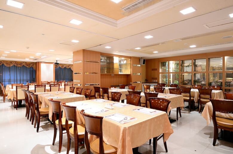 Majesty Hotel