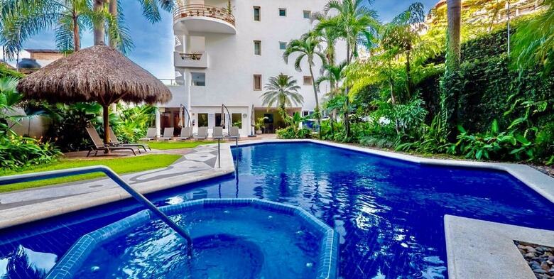 Luxury Condo Romantic Zone-beach