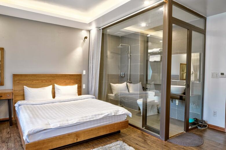 Hostal Lustig Hostel