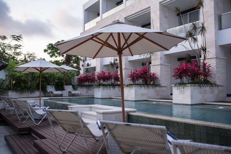 Hotel Adhiloka