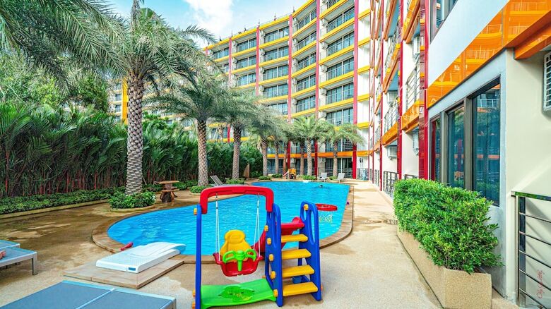 Aparthotel Mai Khao Beach Condotel
