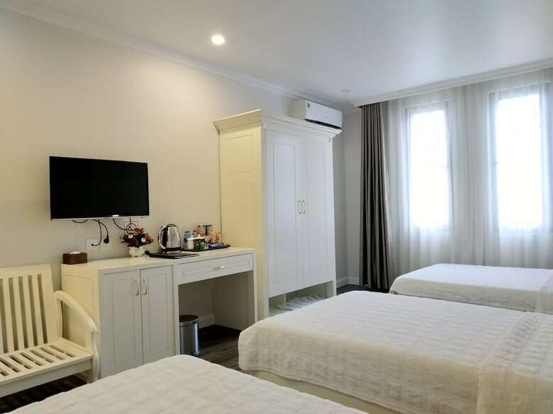 Ngoc Lan Ha Long Hotel