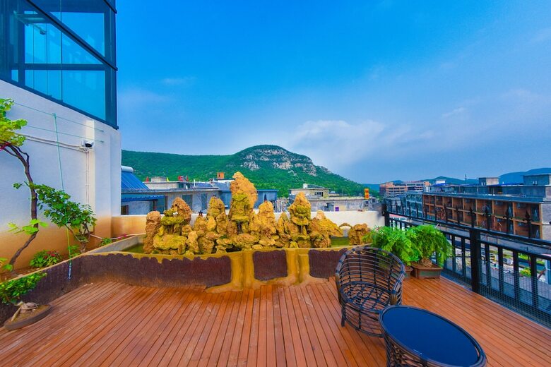 Qianna Guanshan Hotel
