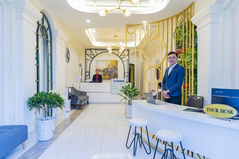 Cosmo Square Hotel