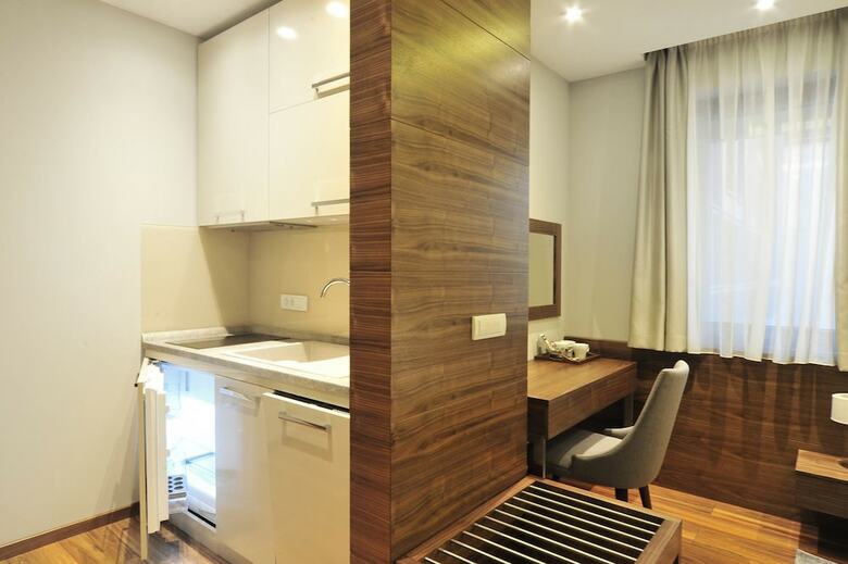 Hotel Nv Luxury Suites & Spa