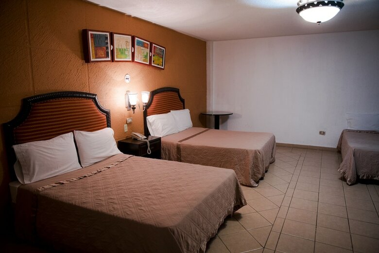 Eh Ejecutivo Urban Hotel