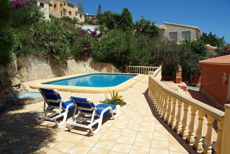 Casa June