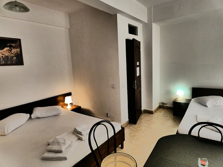 Hostal Taxi Hostel