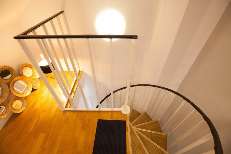 Amazing Rooftop Duplex Apartment With Terrace