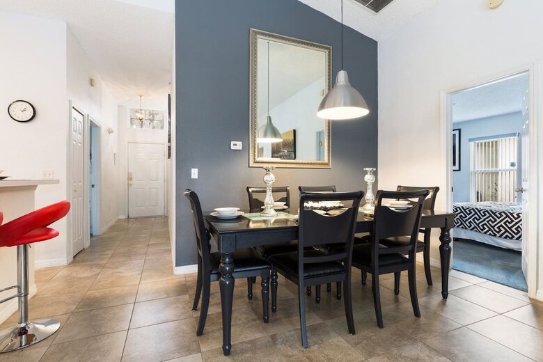 Villa 381
