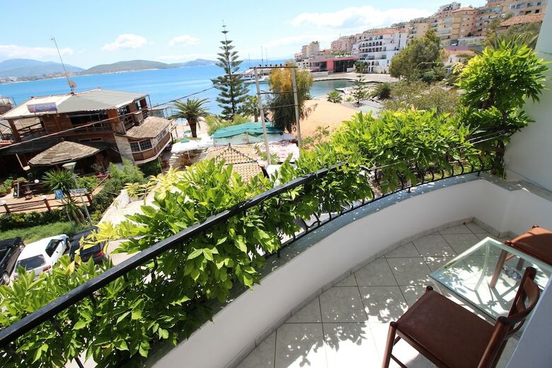 Cakalli Hotel