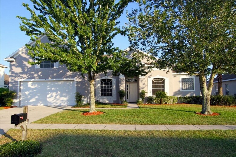 Large 5 Bed Villa With South Facing Pool Overlooking Water