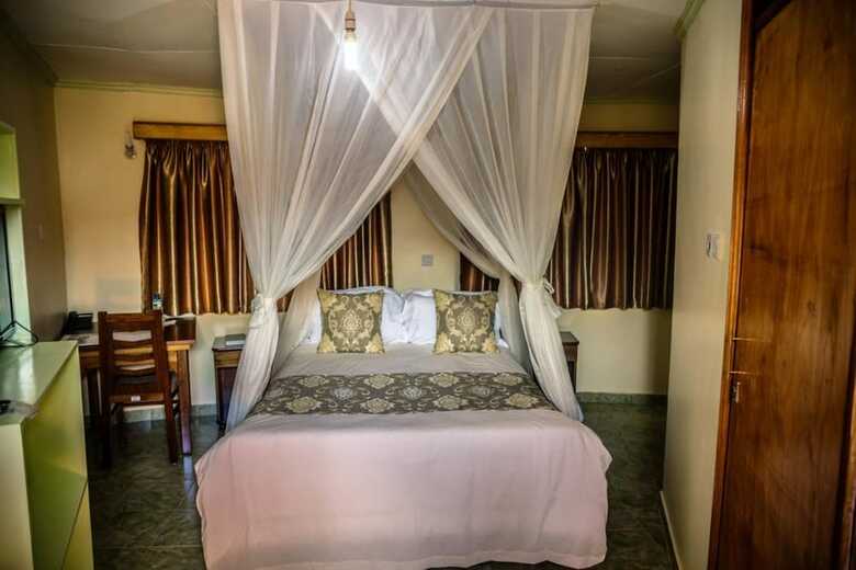 Hotel Lake Olbolosat Resort