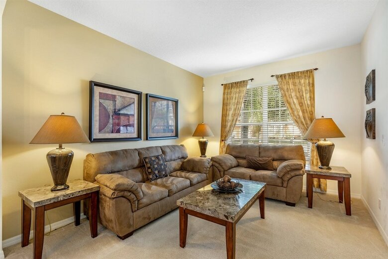 Stunning 6 Bed Home Overlooking Water With Private Pool