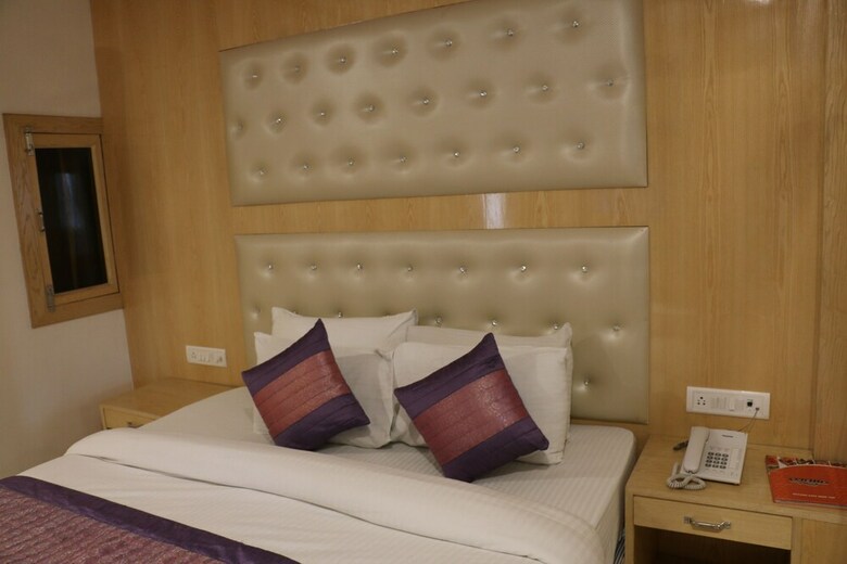 Hotel Check In Room Rk Ashram