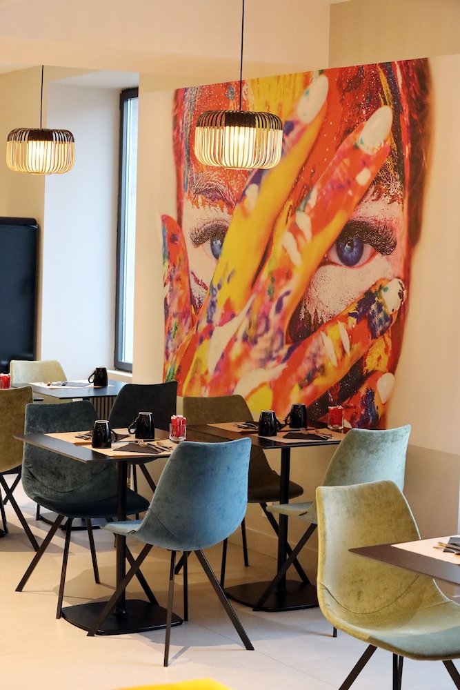 Hotel H�tel  La Capelle