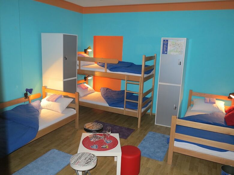 Hostal Traveler's Hostel & Apartments