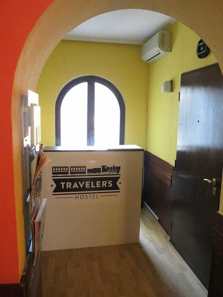 Hostal Traveler's Hostel & Apartments