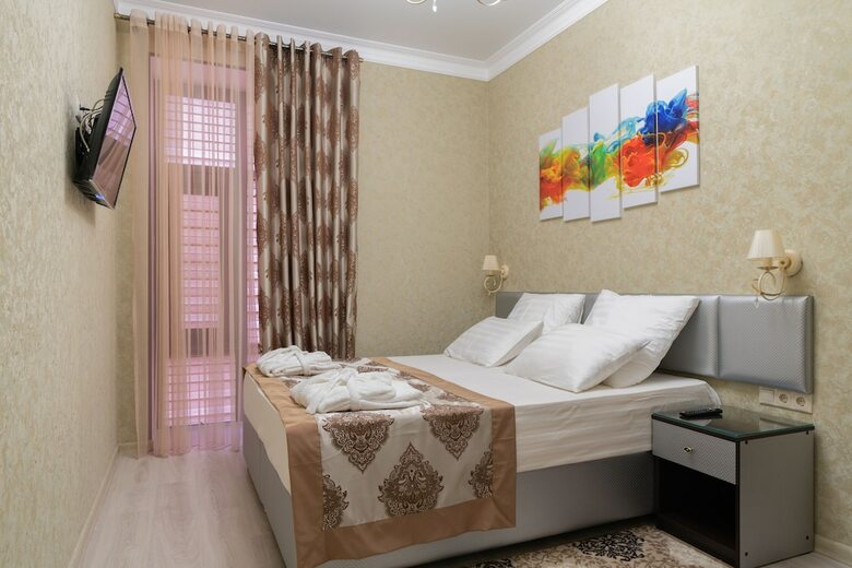 Aleon Hotel