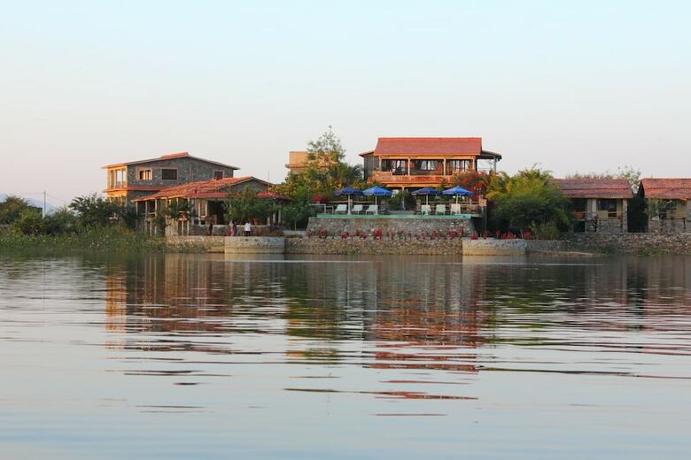 Hotel Jhadol Safari Resort