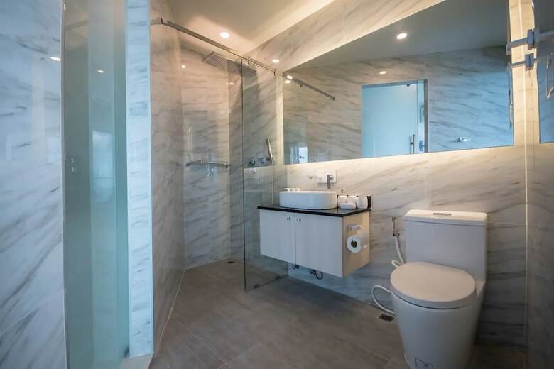 Oceana Sea View Apartments By Alexanders