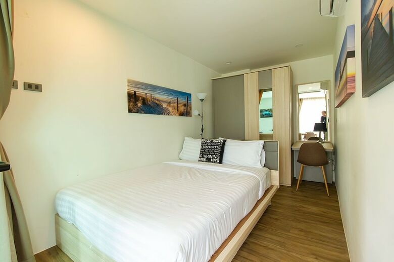 Oceana Sea View Apartments By Alexanders
