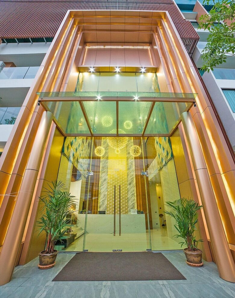 Oceana Sea View Apartments By Alexanders