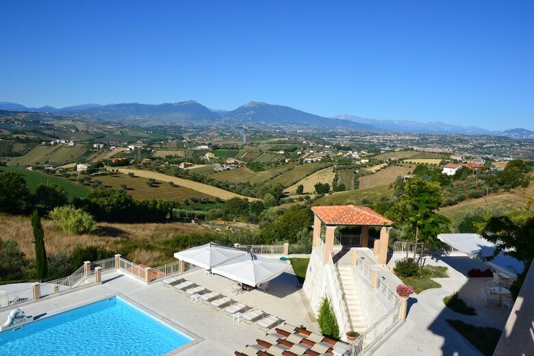 Aparthotel Incantea Resort