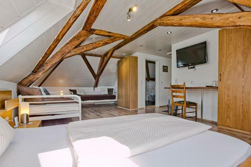 Hostal Landgasthaus Kreuz Beim Tom